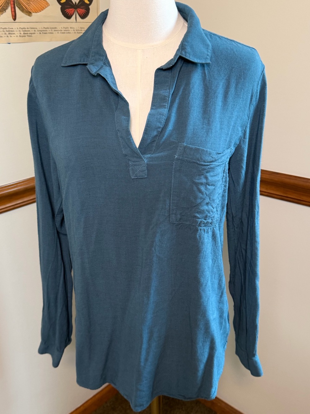 Comfy Teal Pullover Shirt with collar size small